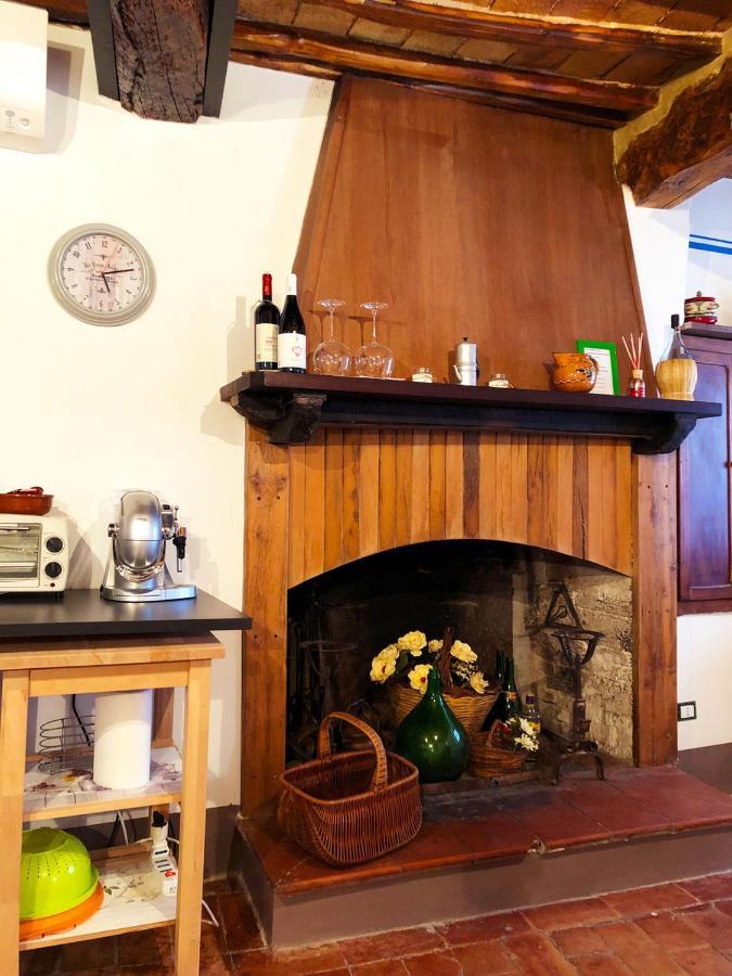 شقة Civitella Del Lago  في Le Casette Di Civitella- La Casa Di Rolando E Gina المظهر الخارجي الصورة